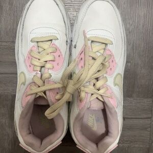 Nike Air Max 90 SE Low White Pink Foam Honeydew Size 5.5